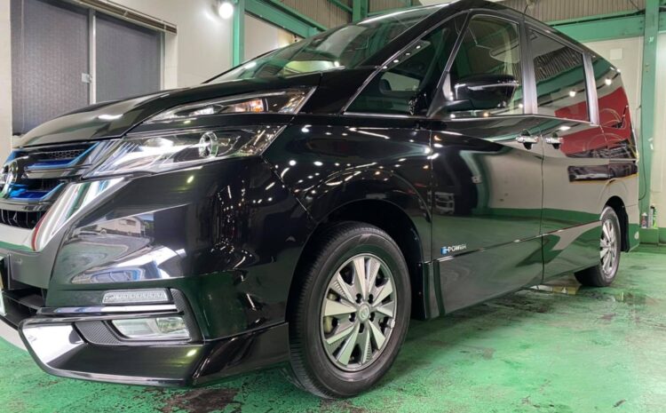 NISSAN SERENAに艶の鎧グロスアーマー