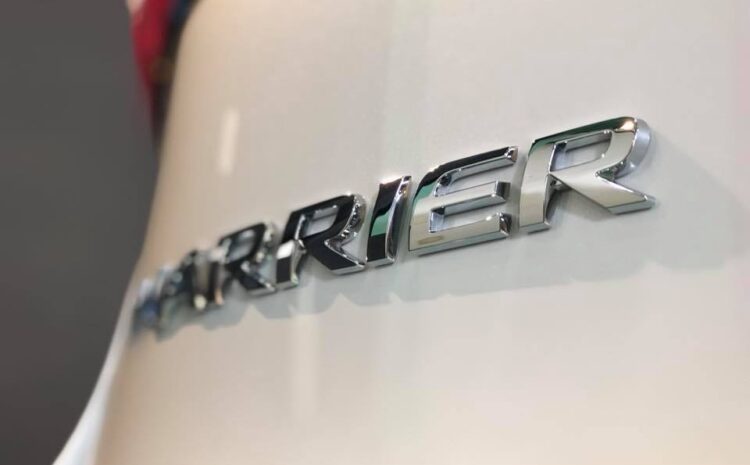 新車以上になりました！トヨタ ハリアーへグロスアーマーを施工