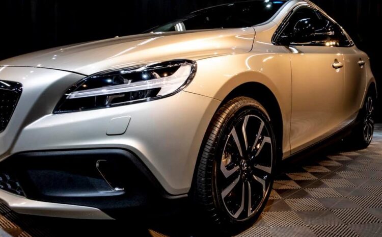 VOLVO V40 NEW CAR/艶の鎧グロスアーマー