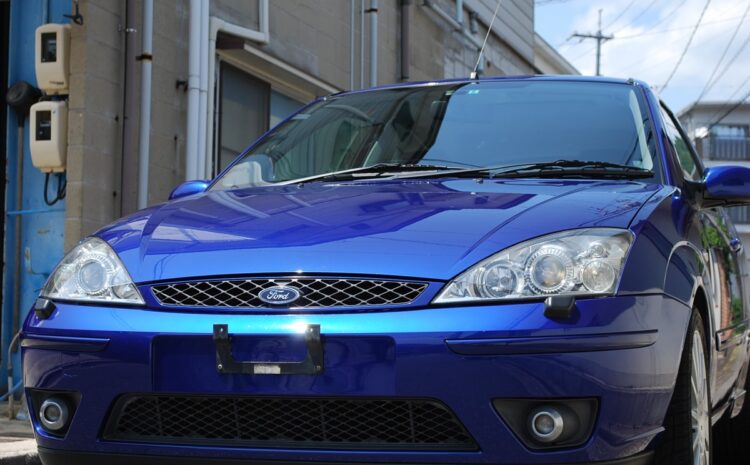 経年車フォードフォーカス 車磨き研磨で復活？！