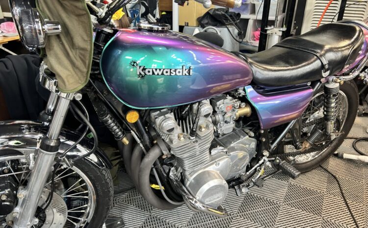1977年式KAWASAKI Kz1000 A1 ラッピングでカラーチェンジ