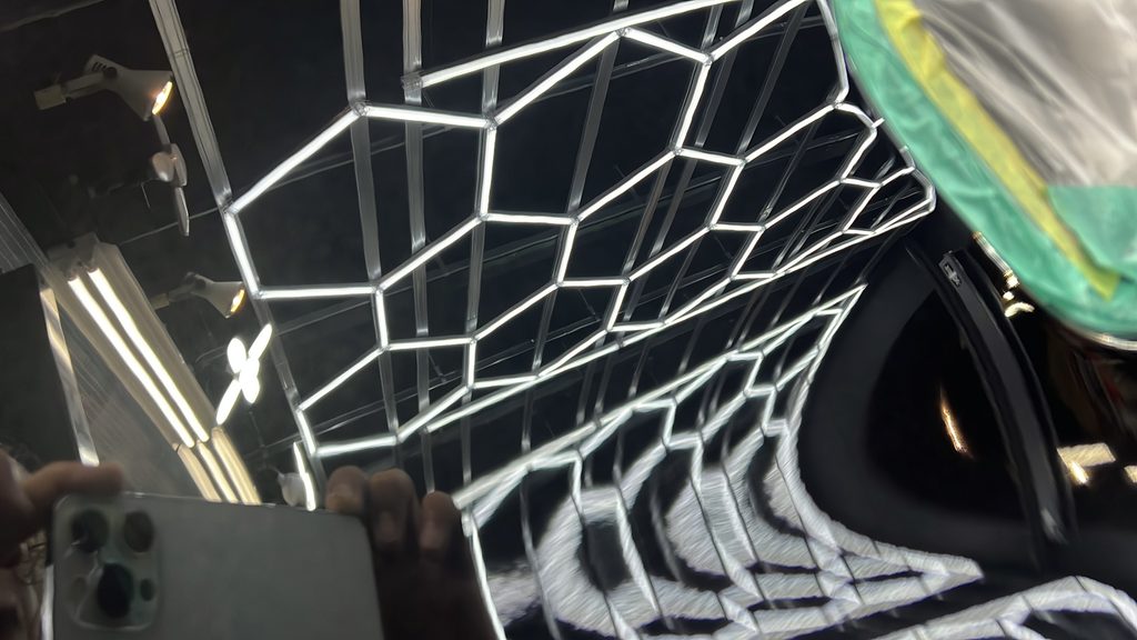 BMW X5 SWISSVAX CARAT 鏡面仕上げ 施工写真11|広島 しゃかりき