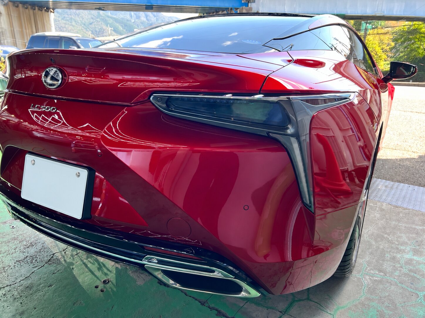 LEXUS LC500リアビュー XPELプロテクションフィルム施工完了 広島しゃかりき