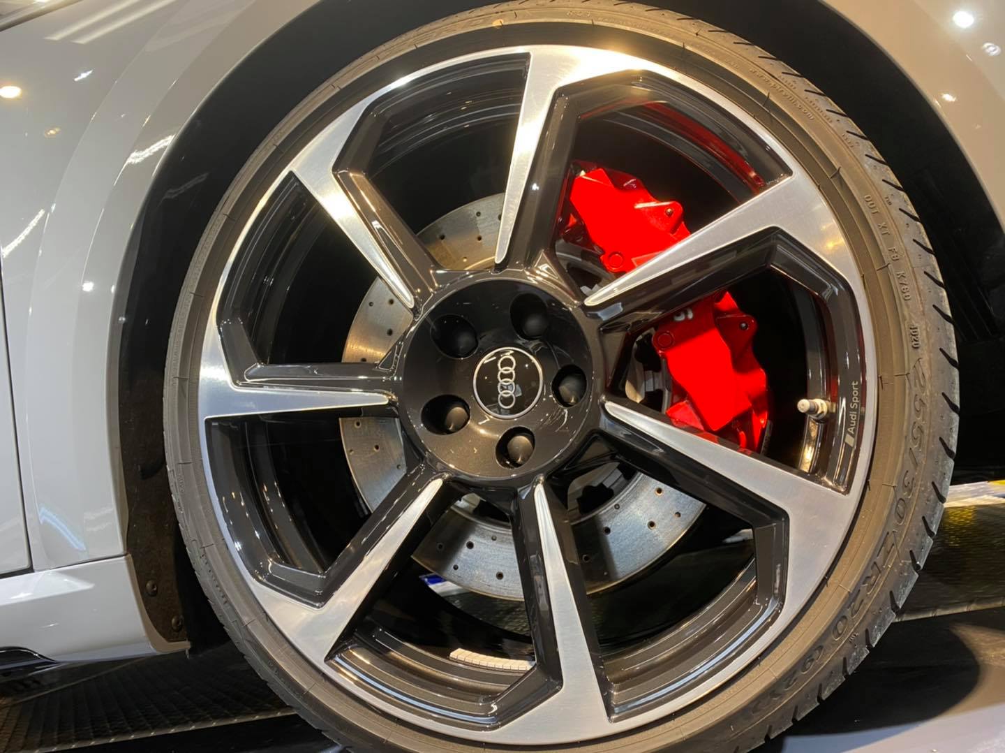 Audi観音様より御用命頂きました。