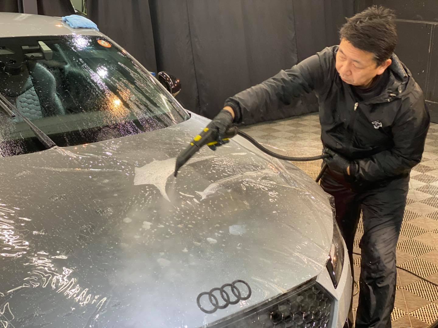 Audi観音様より御用命頂きました。