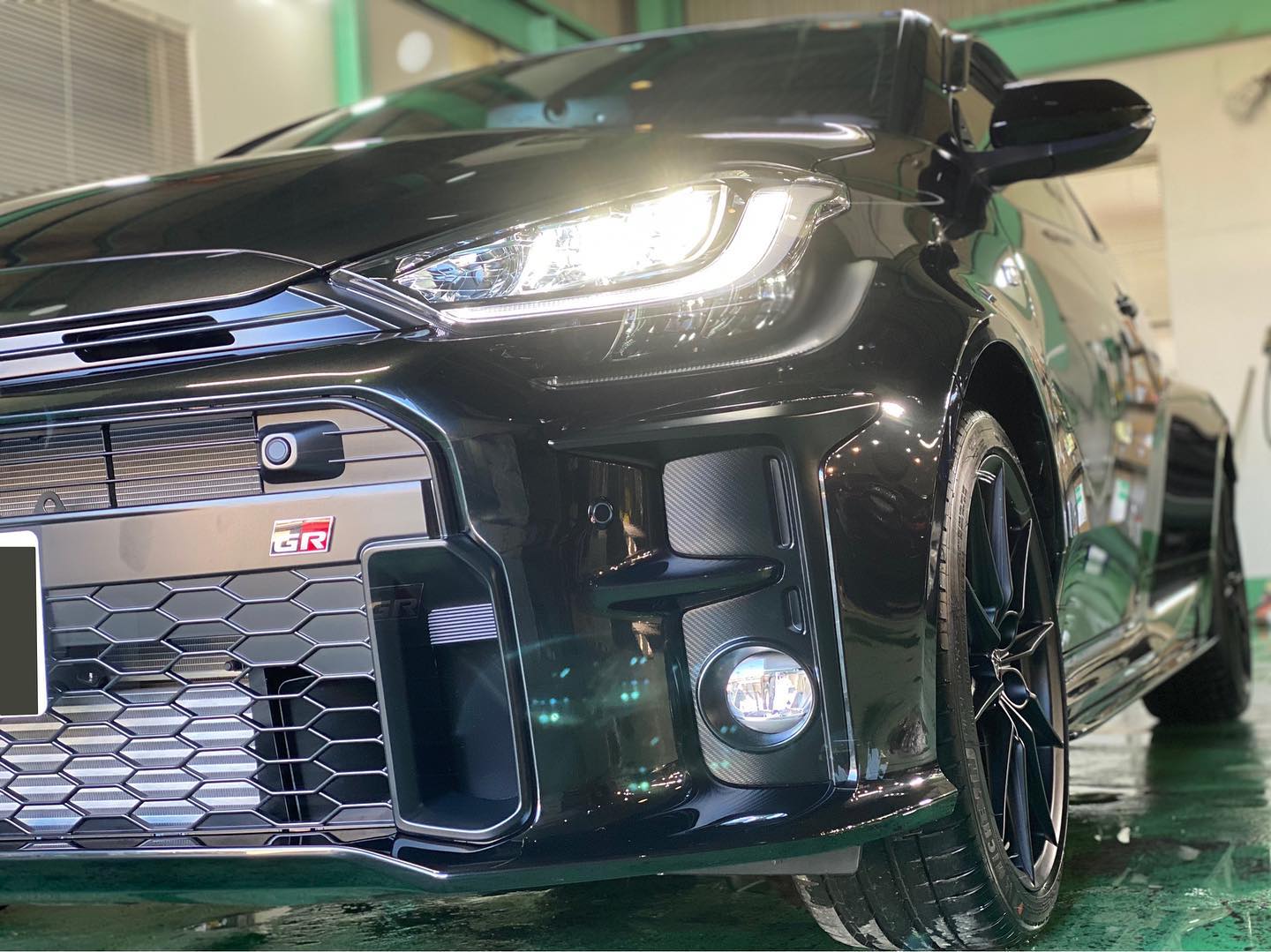 ［TOYOTA GR YARIS］ 山口県よりガラスコーティング施工頂きました。
